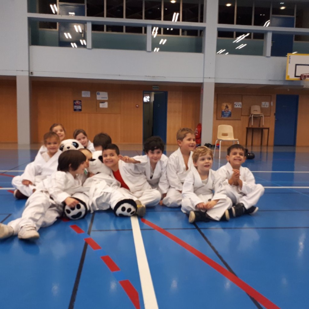 02DC52A9-AF83-4354-BEB8-8A4D9AE6BBE6