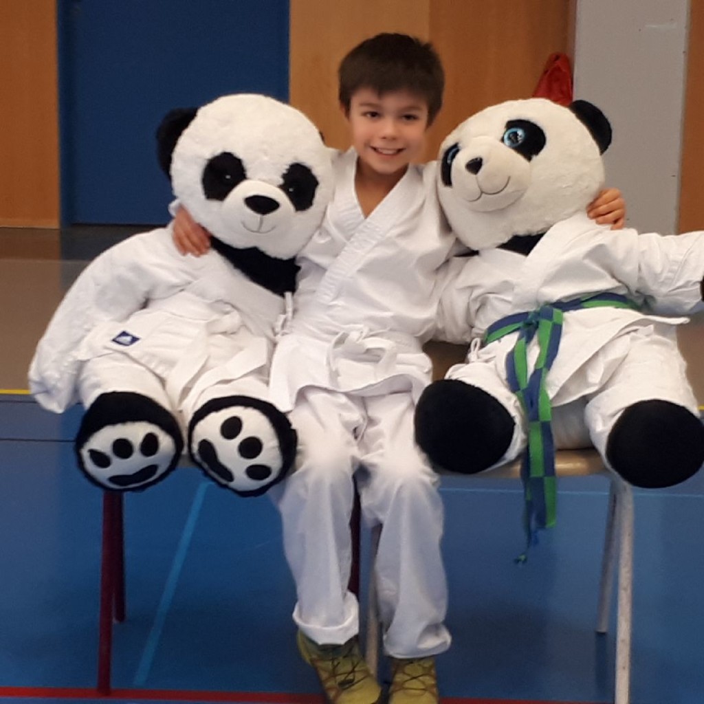 2BFF53C2-83DC-4542-B16E-8FBCDE119948