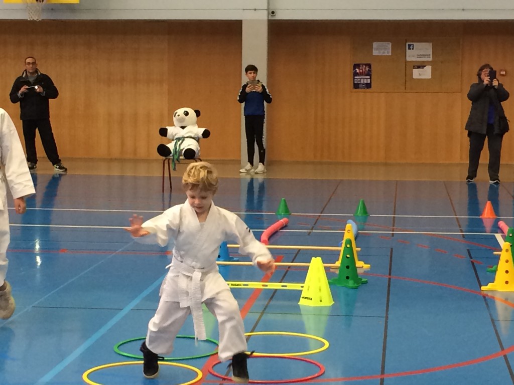 33E7CF73-5BCD-43F2-8C65-3B05E63172BA