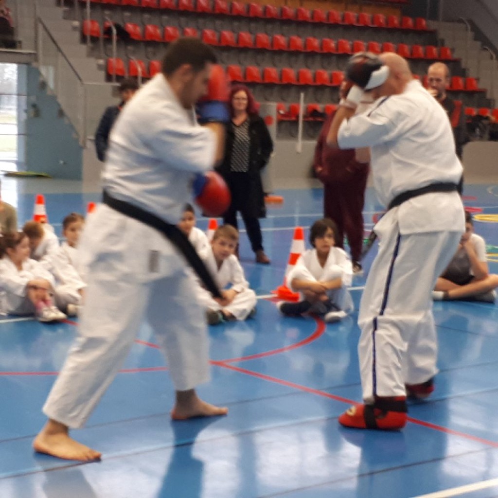 54FE5191-0006-49CD-98E3-9165362C786D