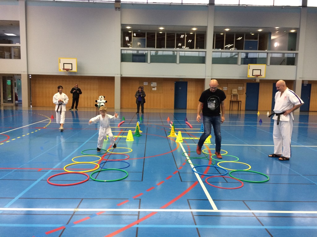 670B40C6-B1BE-4172-BDFF-18873F28E532