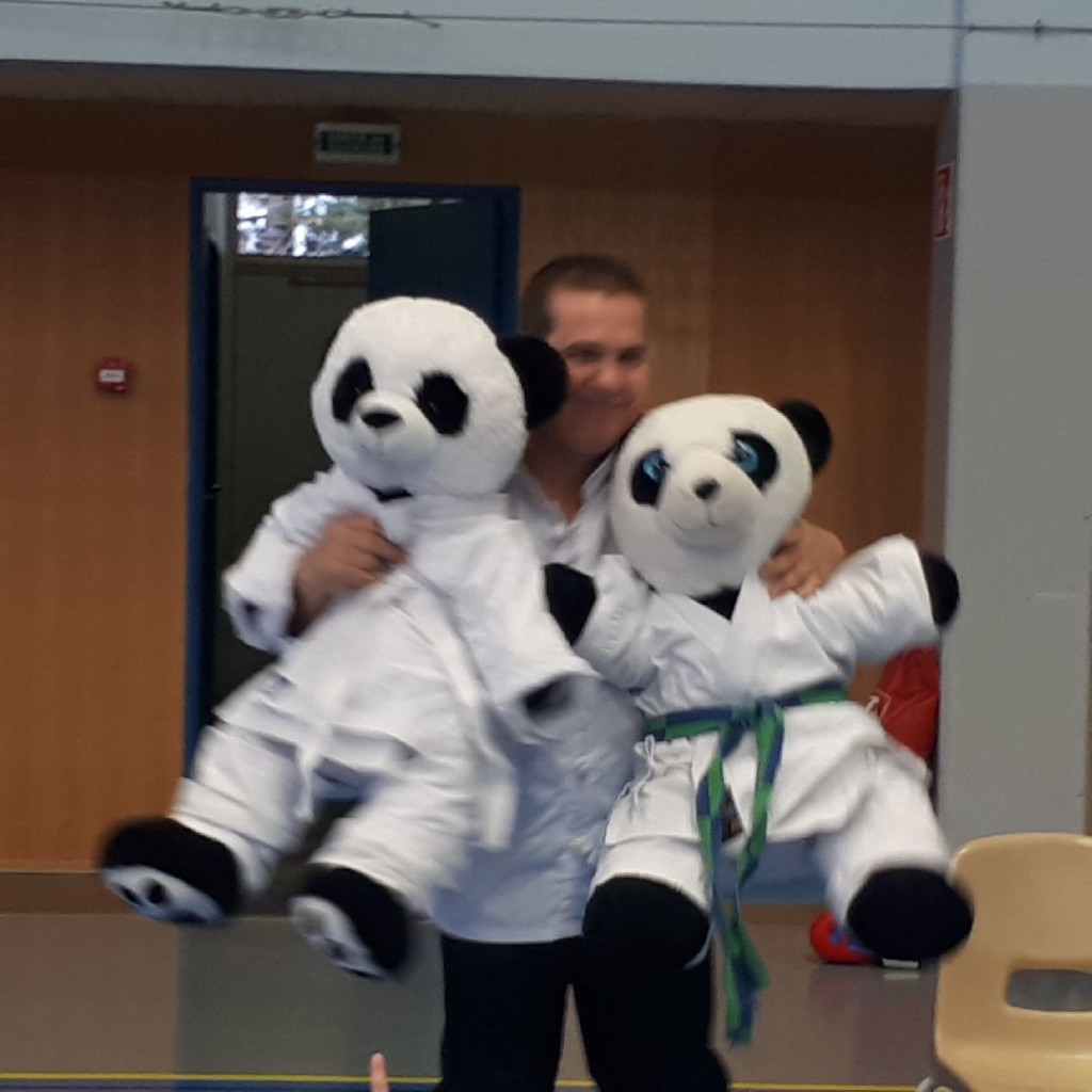 79525743-0F16-4012-8C14-4A6C5C91157A