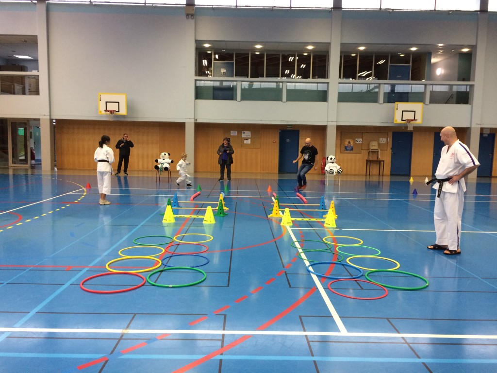 9AAE9FB6-6B67-4973-A6EF-8A701D8BE9BD