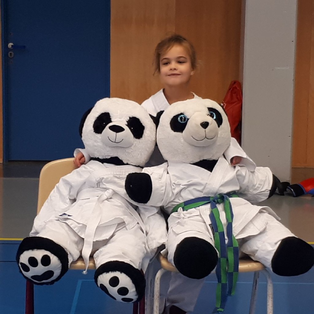 9E0B44A4-80A4-46CA-A42F-7988103684AF