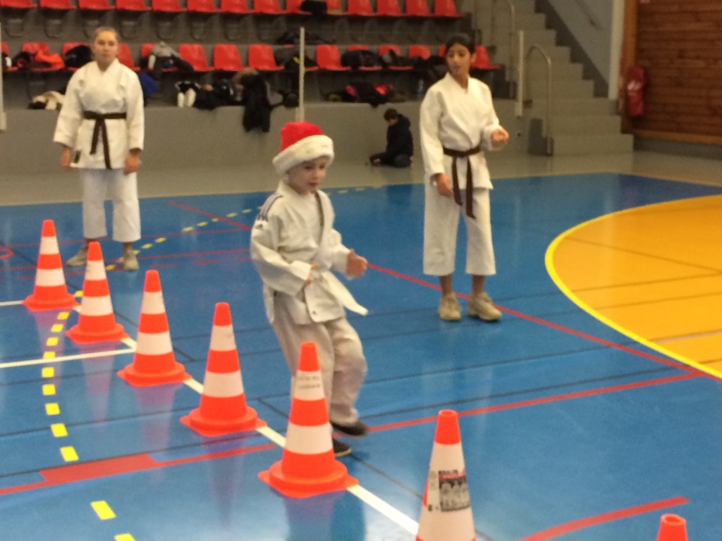 B1FEF0F4-8EF1-4DBE-BD66-413DBB9AC872