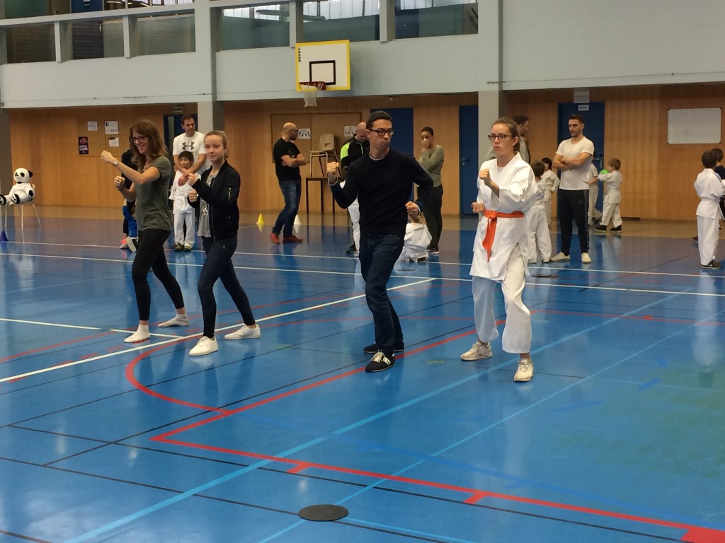 B8B29DDC-7574-446E-926B-FEC237B597A9