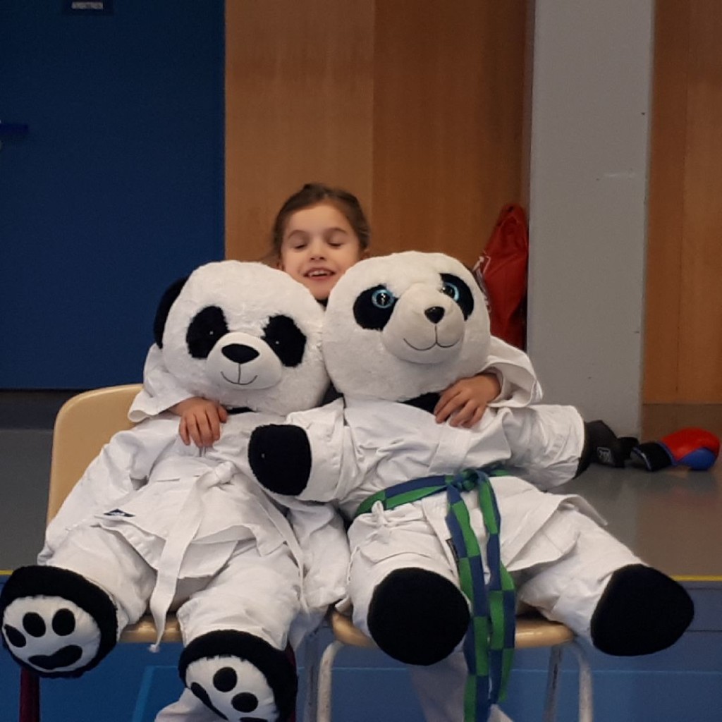 C57FC861-5C8B-4F6F-AAA5-3061F9E75807