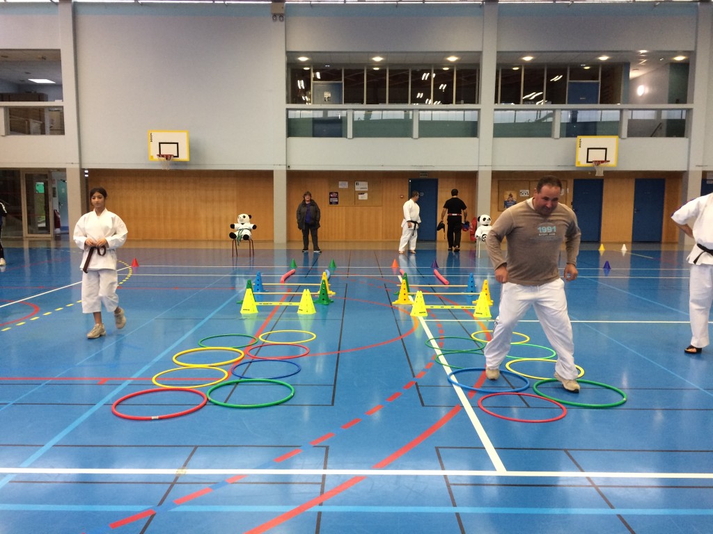 E6EEEDC6-DB18-4CE2-BAE2-6E5DA792D663